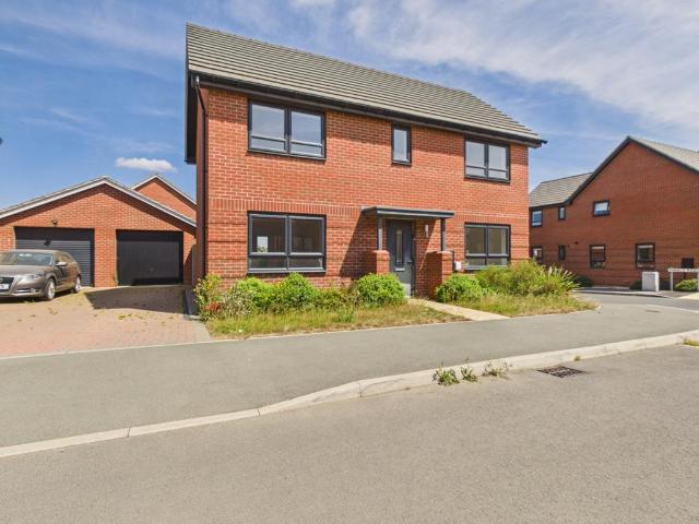 House for sale in Glenvale Park, Wellingborough