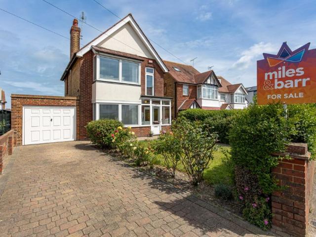 House for sale in Westbrook, Acol