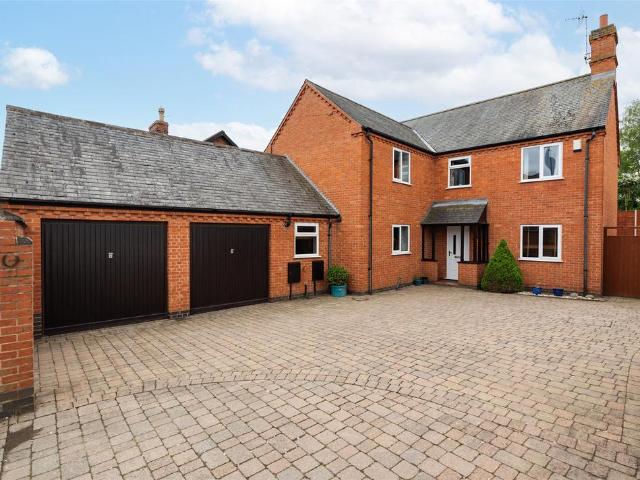 House for sale in Elmfield, Leicestershire
