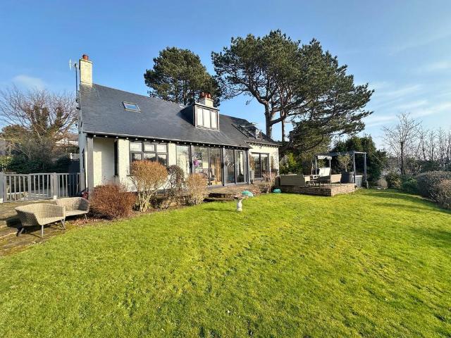 House for sale in Heswall, Wirral