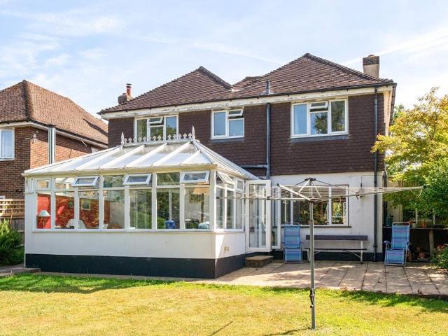 House for sale in Southborough, Sandown Park