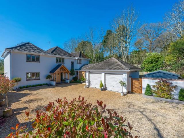 House for sale in Alderminster, Warwickshire