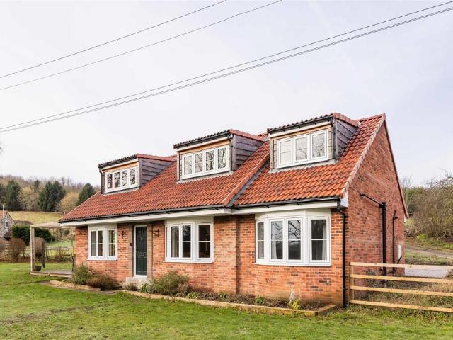 House for sale in Stutton, North Yorkshire