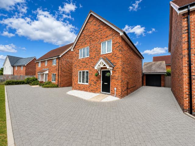 House for sale in Folkestone, Kent