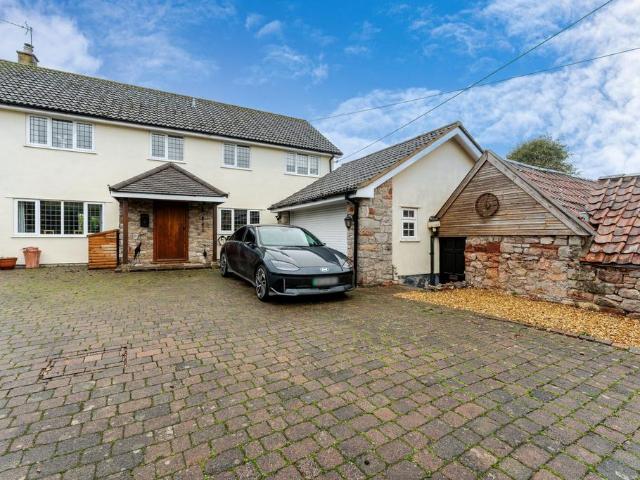 House for sale in Congresbury, North Somerset