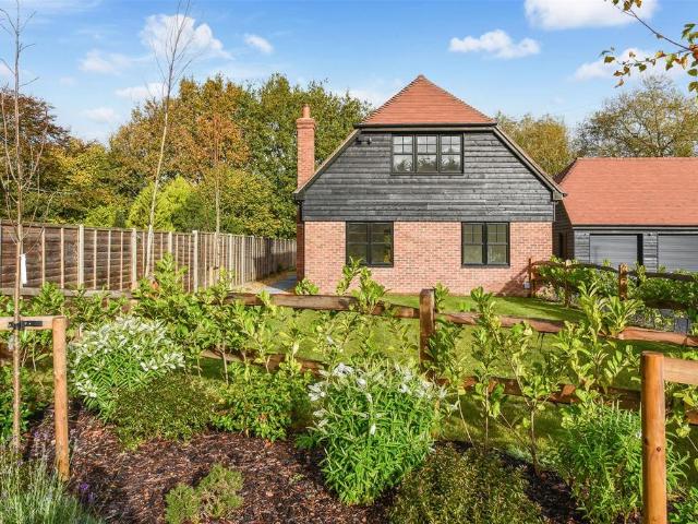 House for sale in Aldingbourne, Clapham