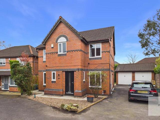 House for sale in Nuttall, Bury
