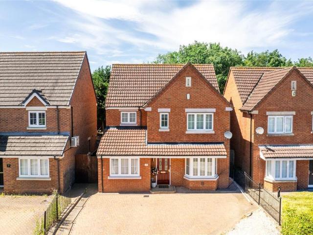 House for sale in Grange Park, Northamptonshire