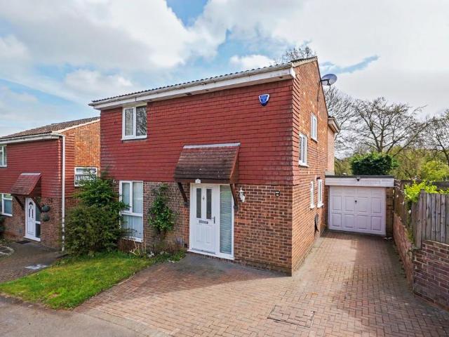House for sale in Bluebell Hill, Bourne Vale