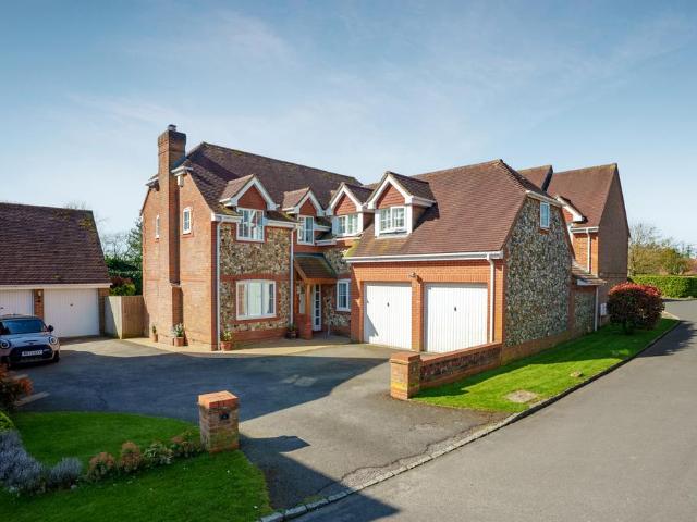 House for sale in Lacey Green, Buckinghamshire