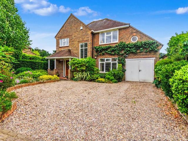 House for sale in Horsell, Woking