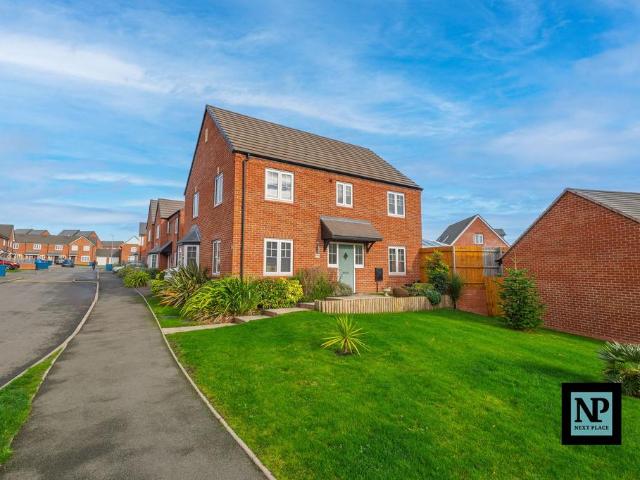 House for sale in Leyfields, Kettlebrook