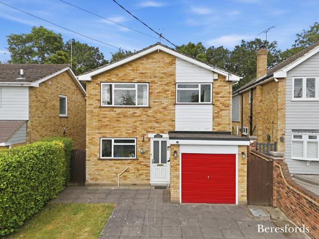 House for sale in Navestock Side, Essex