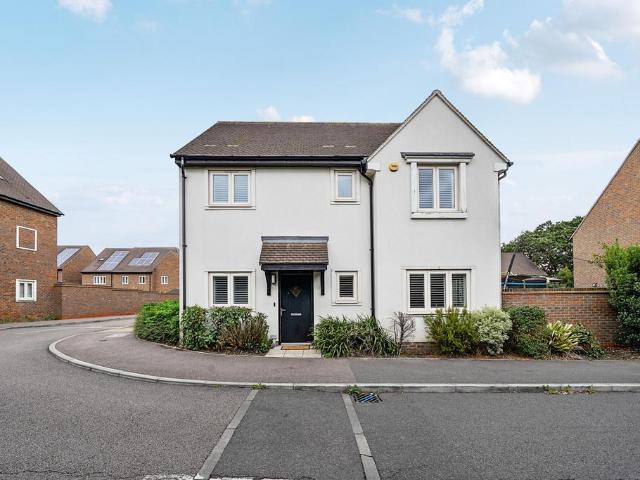 House for sale in London Borough of Bexley, Greater London