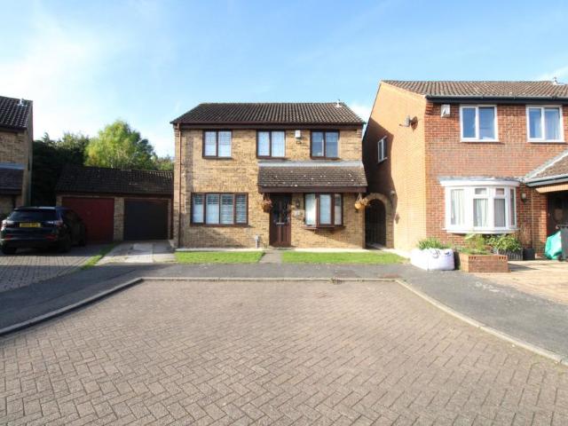 House for sale in The Butts, Kent