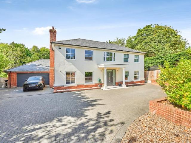 House for sale in Duton Hill, Essex