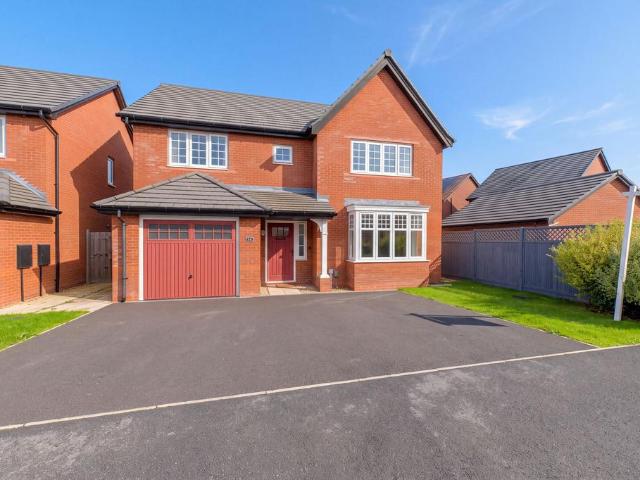 House for sale in Whittle Hall