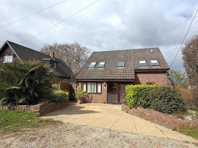 House for sale in Hazelwood, Greater London