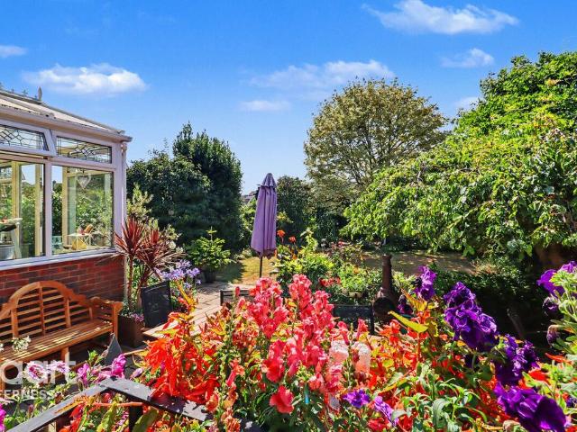 House for sale in Oad Street, Kent