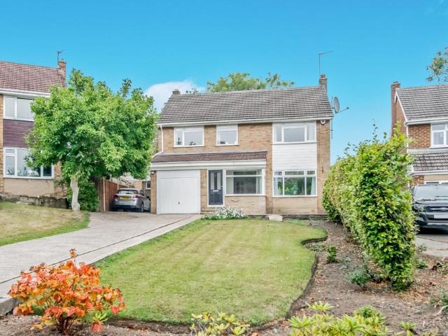 House for sale in Lower Wyke, West Yorkshire