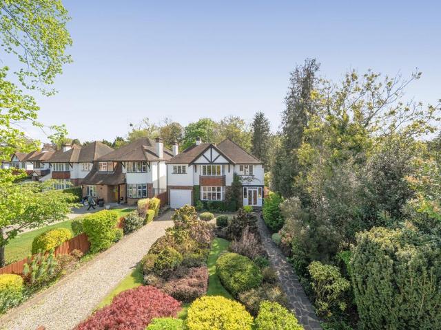 House for sale in Northwood, Greater London