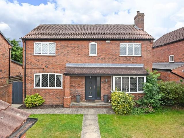 House for sale in Copmanthorpe, York