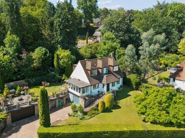 House for sale in Loudwater (Troutstream) Estate, Three Rivers