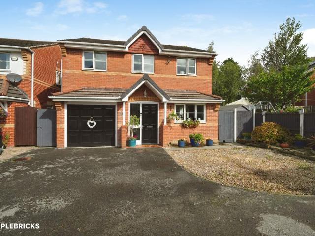 House for sale in New Hall Farm, Wigan