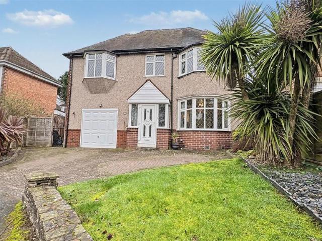 House for sale in Kings Heath, Wake Green