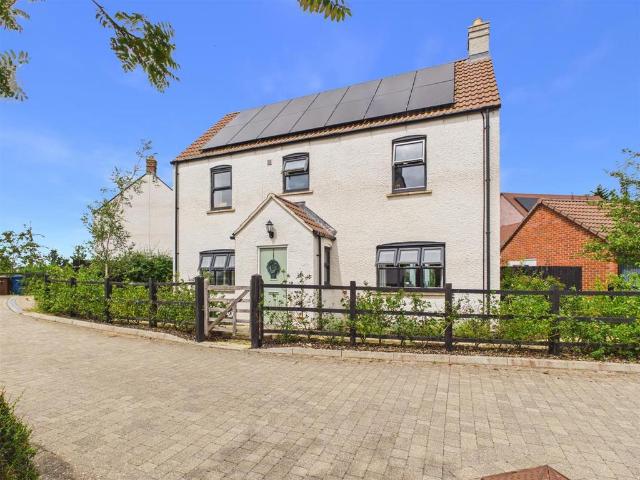 House for sale in Pamington, Gloucestershire