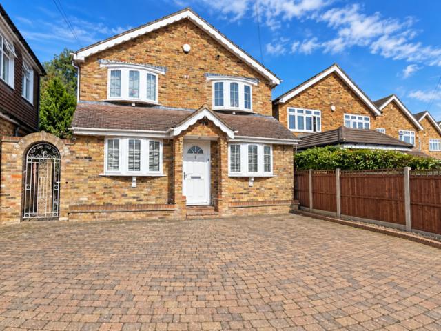 House for sale in Denham, Gerrards Cross and Chalfonts Community Board, Higher Denham