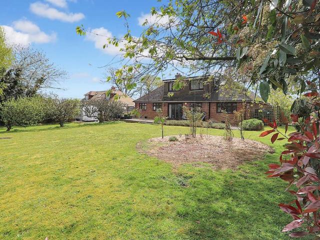 House for sale in Upper Basildon, West Berkshire