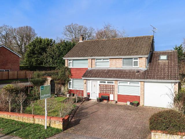 House for sale in Roundwood, Five Acres