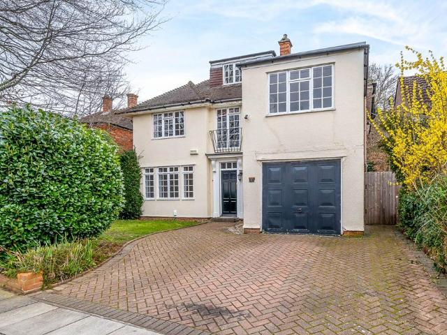 House for sale in Dulwich, Greater London