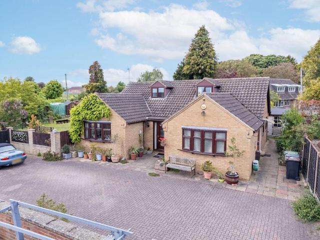 House for sale in Crow Hill, Irthlingborough