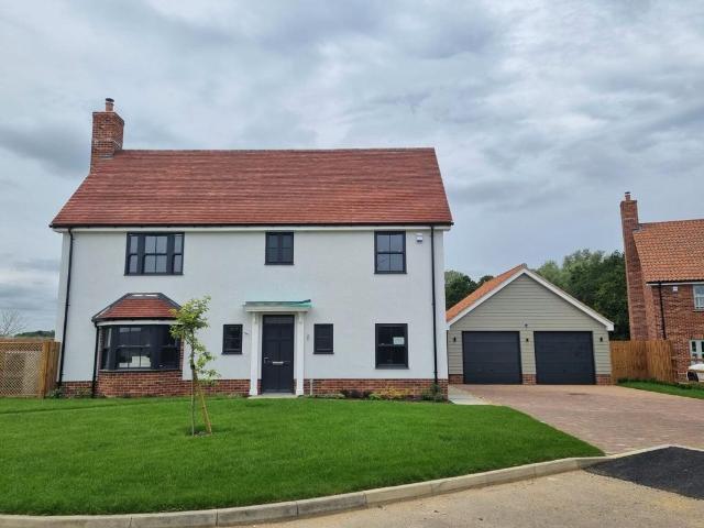 House for sale in Bedingfield, Suffolk