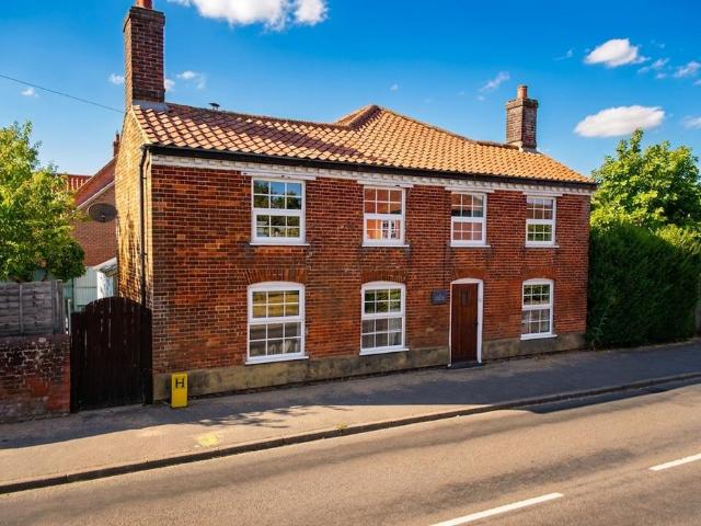 House for sale in East Tuddenham, Norfolk