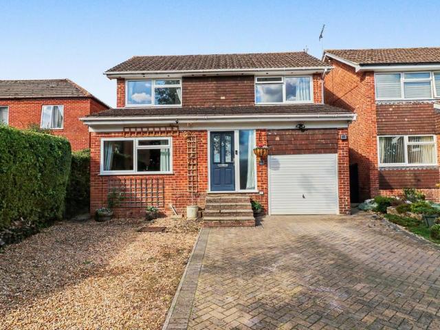 House for sale in Fair Oak and Horton Heath, Helford