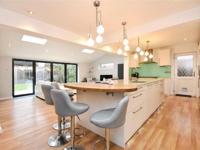 House for sale in North Shoebury, Alton Barnes