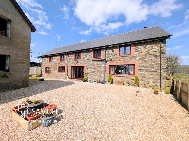 House for sale in Penrhiwceiber, Wales