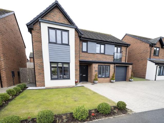 House for sale in Moorside, Tyne And Wear