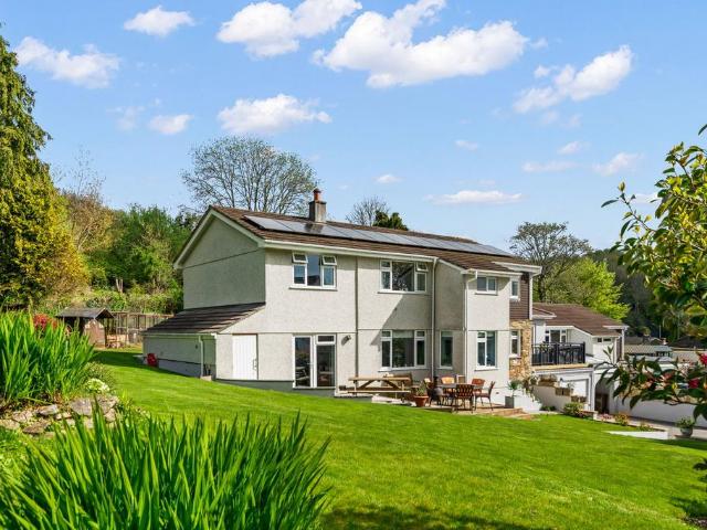 House for sale in Saltash, Cornwall