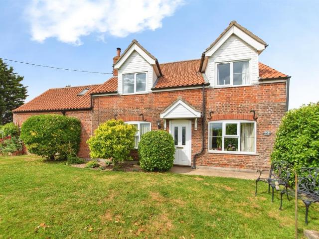House for sale in Frampton CP, Boston