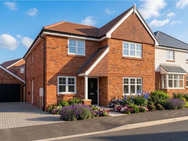 House for sale in Fole, Surrey