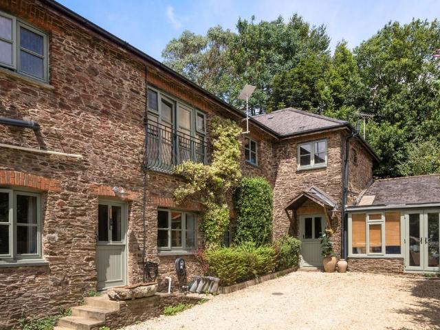 House for sale in Strode, Devon