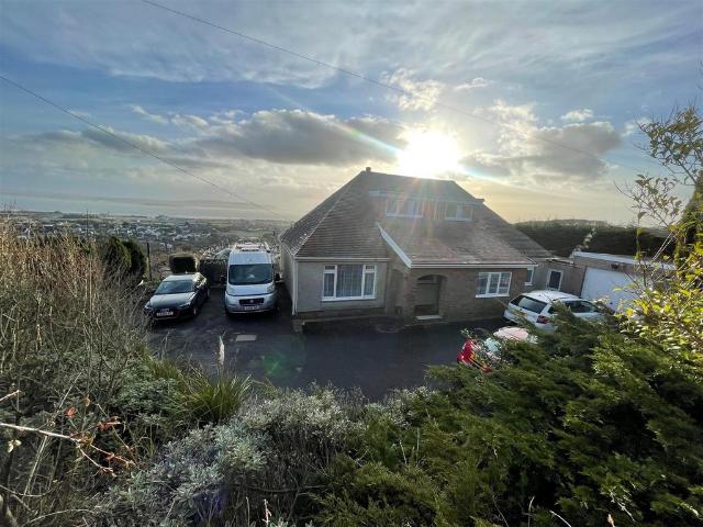 House for sale in Pembrey and Burry Port Town, Wales