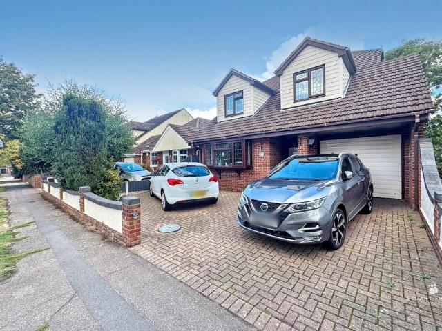 House for sale in Bread and Cheese Hill, Castle Point