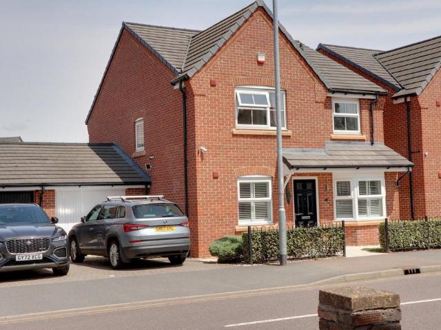 House for sale in Fishers Green, Shephall