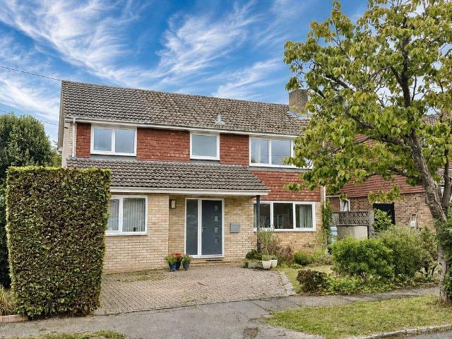 House for sale in Perryfields, West Sussex
