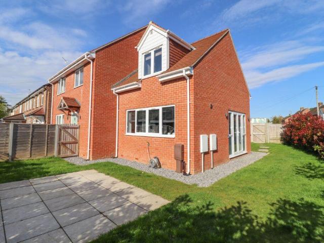 House for sale in Spring Vale, Hampshire